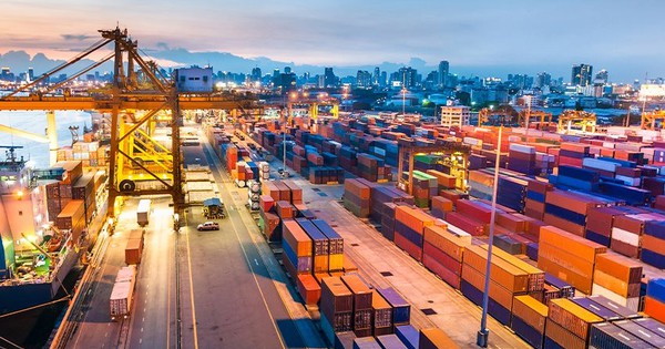 Việt Nam có cơ hội lớn để phát triển logistics, cần đón đầu các xu hướng kinh doanh, thích ứng với biến đổi khí hậu